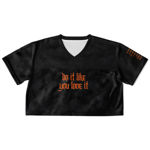THE DISCIPLINE CROPPED FOOTBALL JERSEY